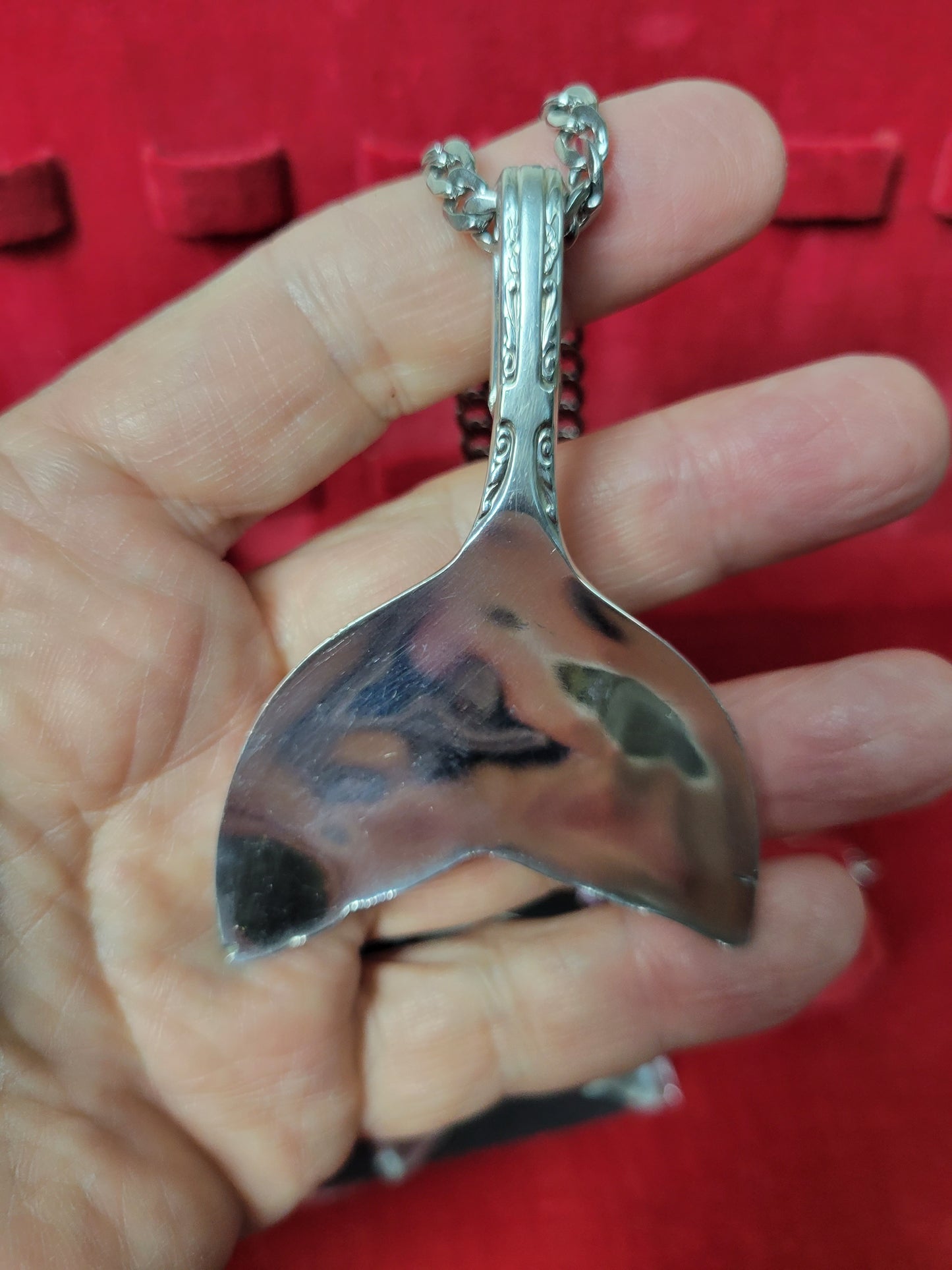 Pendentif Queue de baleine #1 Whale tail pendant